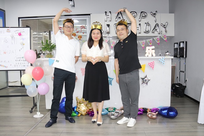 華邦瀛人文關(guān)懷 | 外向的人不是太陽，他們只是選擇成為太陽
